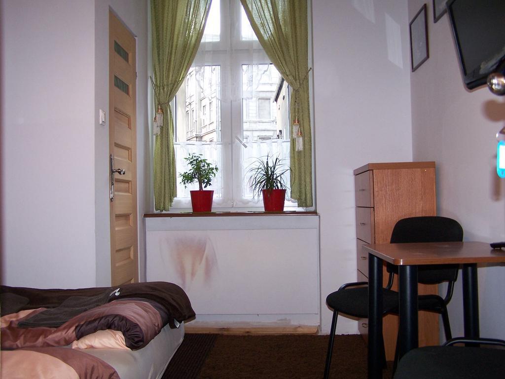 פוזנן Film Hostel מראה חיצוני תמונה
